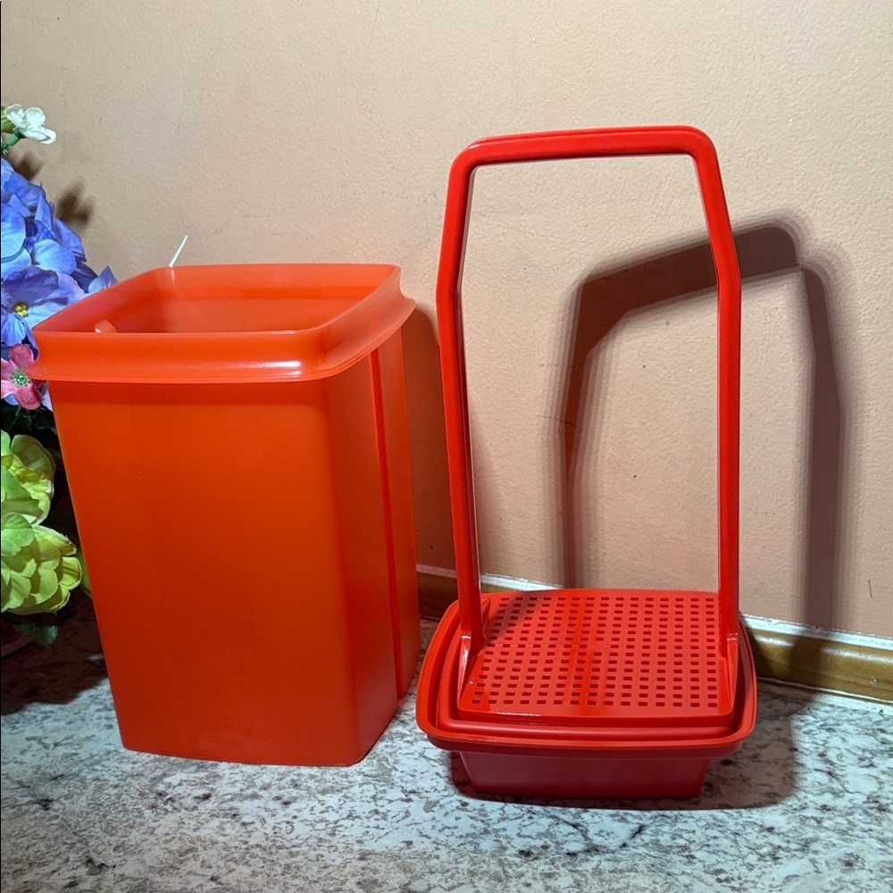 Tupperware Red Kitchen Container - Picture 2 of 4